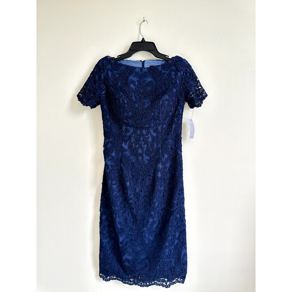 LA FEMME women's Cocktail Dress Beaded Lace Navy Size 6 fits smaller $600